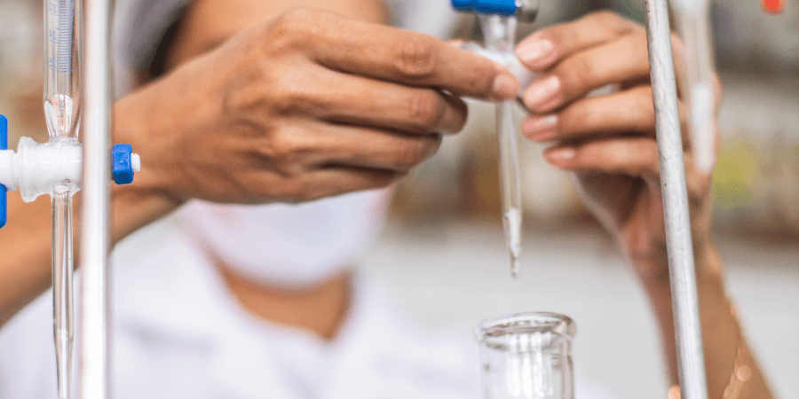 Você está visualizando atualmente Muito além do sabor: os testes laboratoriais que reforçam a qualidade da Seleta