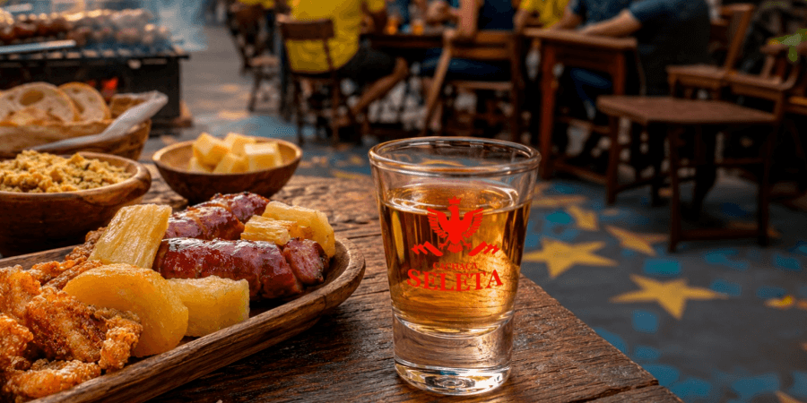 Leia mais sobre o artigo Churrasco de dia de jogo: prepare a mesa, reúna os amigos e brinde com Cachaça Seleta