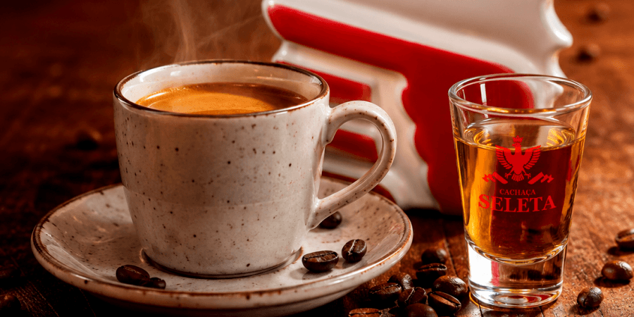 Você está visualizando atualmente Você Sabe Qual é a Vitamina C do Mineiro? Aprenda um Drink com Seleta + Carvalho e Café